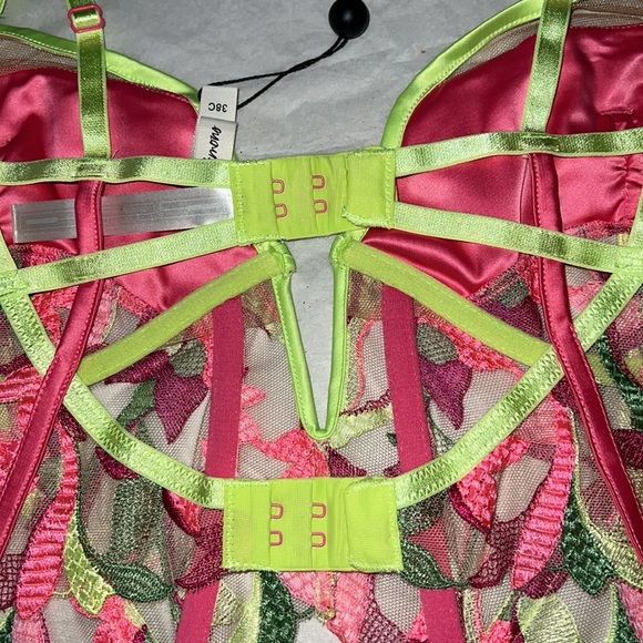 (38C) For Love And Lemons Petunia Embroidery Bustier - Picture 14 of 15